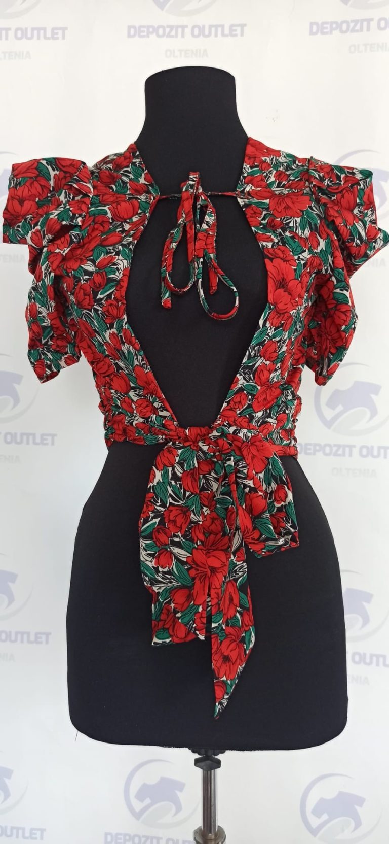 BLUZA SHEIN RED ROSES